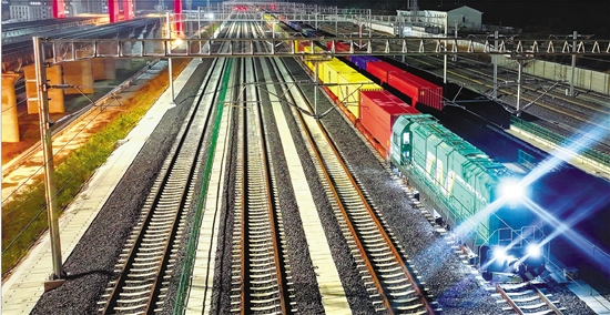 “钢铁驼队”再出发