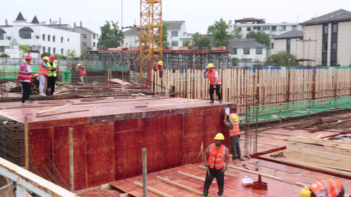 衢州莲花镇:高质高效推进安置房建设 确保搬迁群众“住有宜居”